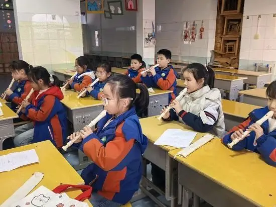 原创莒南县第三小学竖笛社团活动纪实
