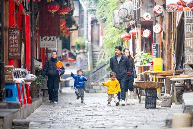 重慶酉陽：古鎮煥新韻 旅遊繪新篇