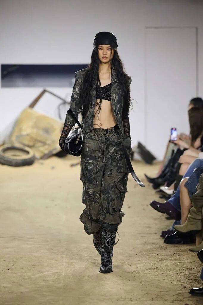 原創Markgong 2026春夏系列，強悍柔美，不羈的女性形象