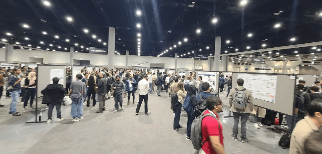 華裔00後戳破頂會泡沫！NeurIPS 53篇論文曝AI造假，LeCun躺槍