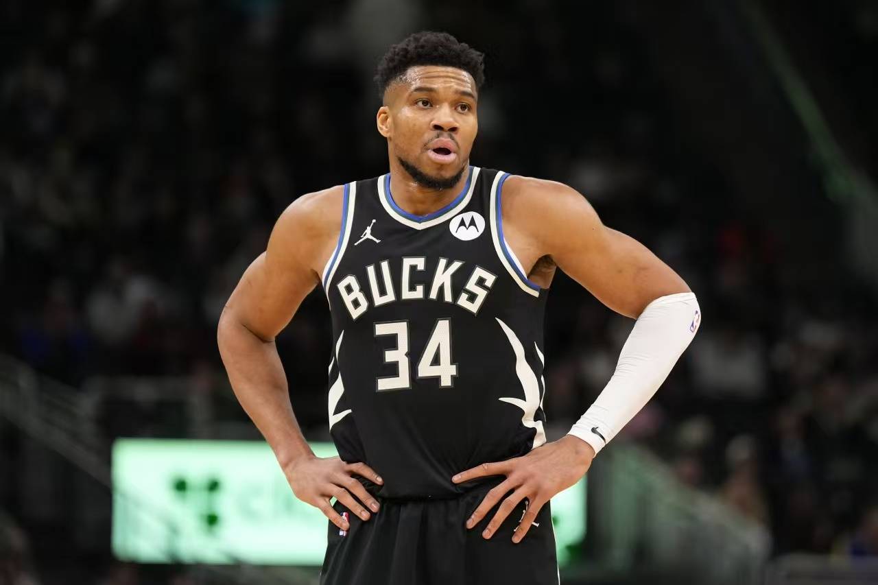 原創NBA一夜！字母哥確定離隊，湖人4人擺貨架，火箭一人賽季報銷
