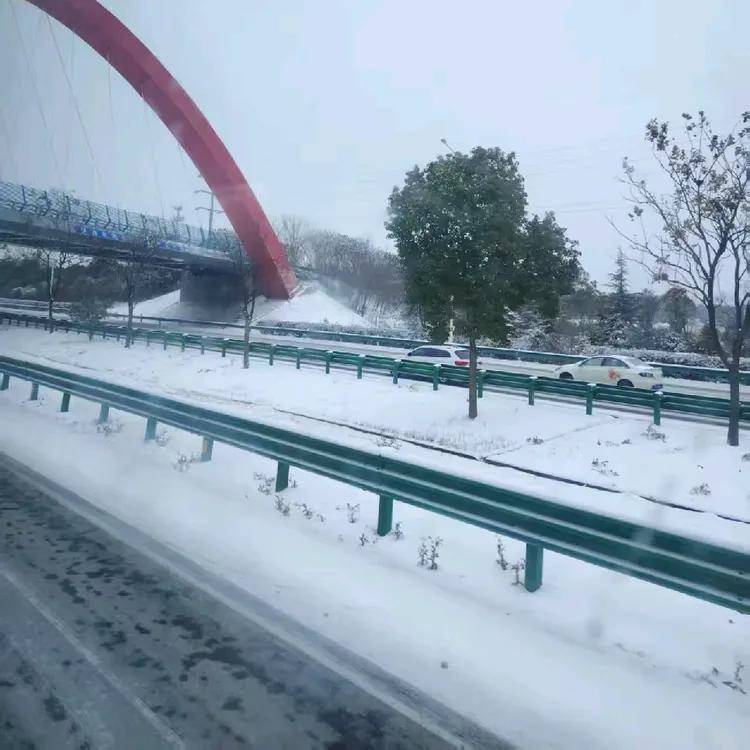 原創詩歌：雪夜三章