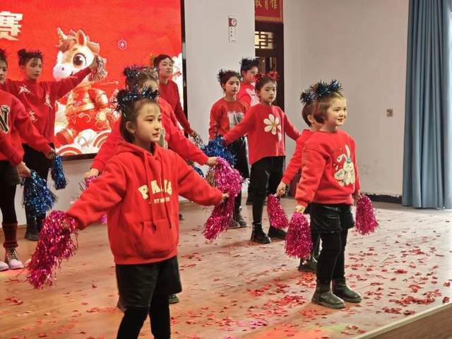 澤普縣各地舉辦特色舞蹈活動 豐富群眾文化生活