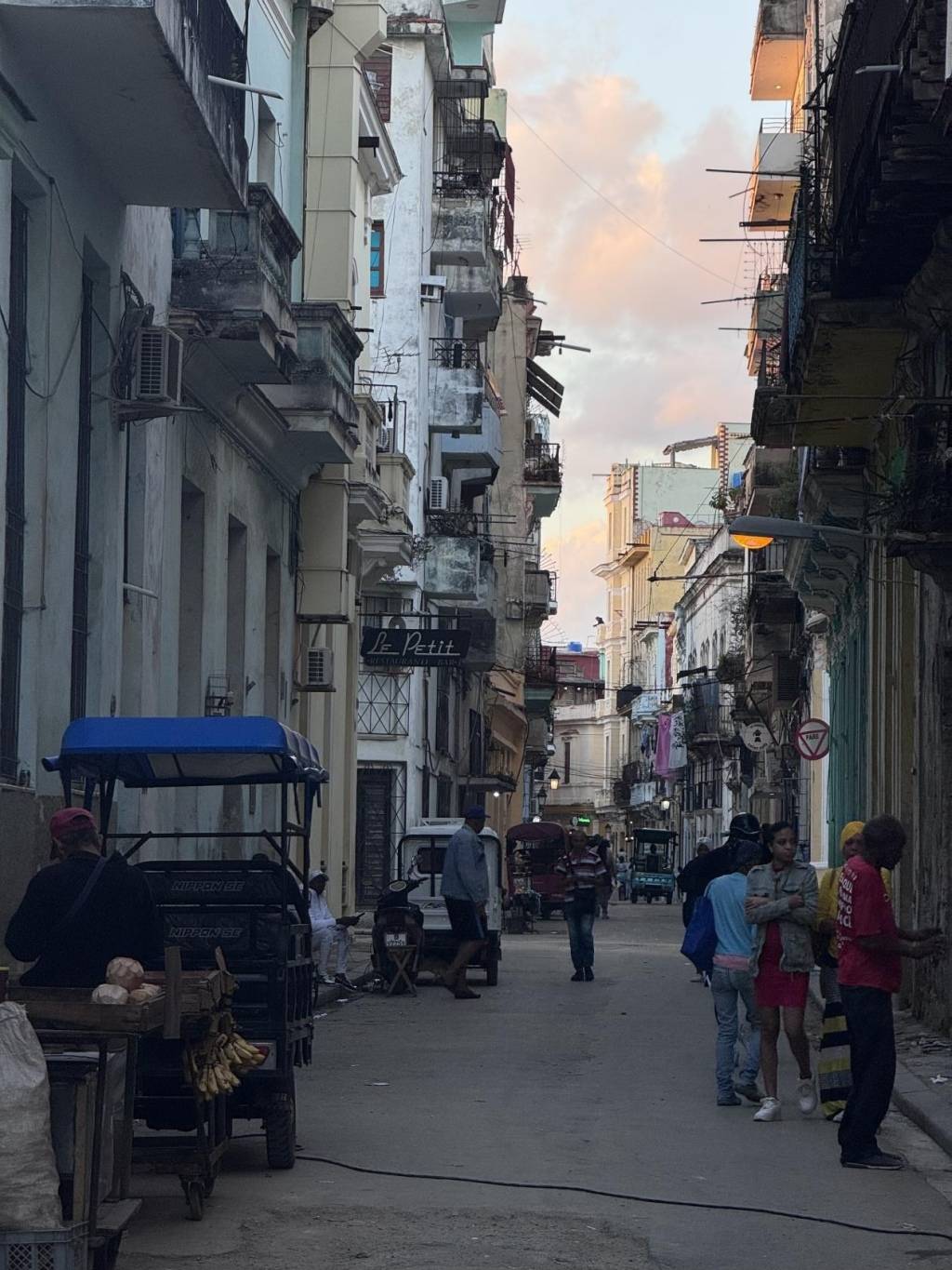 “遊客少得讓我焦慮”，美國封鎖“窒息”古巴旅遊業