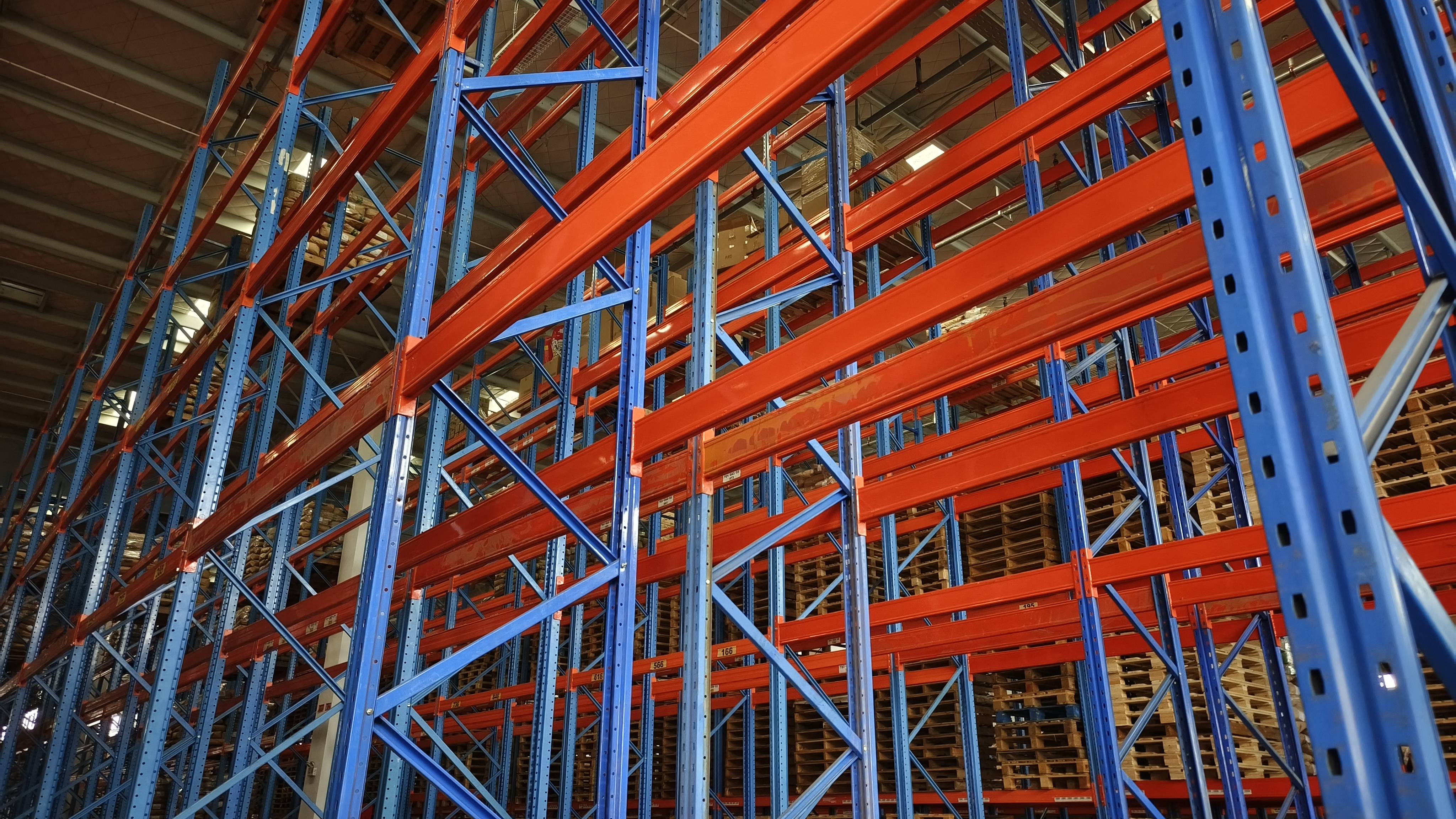 和你一起品味貨架資深廠商，固定貨架和冷藏貨架價效比分析