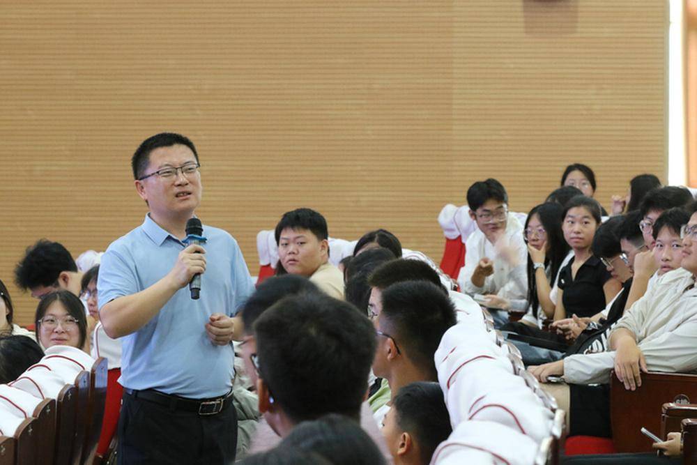 山東高密準大學生啟智第一課——“不負韶華·未來可期”2026年大學新生入學前教育培訓活動舉辦
