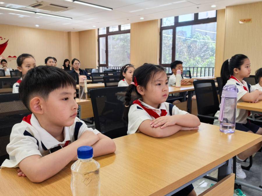合肥市南門小學上城國際分校：賡續八一精神 童心築夢強國