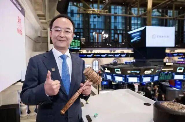 吉利換帥，李書福把公司交給跟了他30年的“老會計”